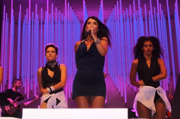 Çivril deki Elma Festivali nde Hande Yener Konseri