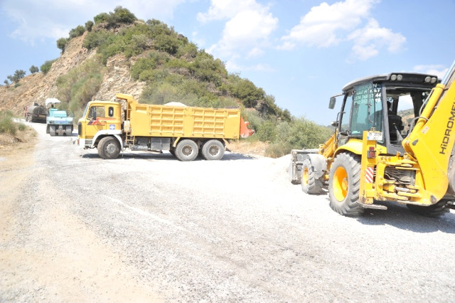 Çobanlar Mahallesi Tozlu Yollardan ve Susuzluktan Kurtuldu