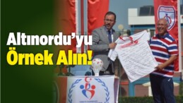 Bakan Kasapoğlu Kulüplere İzmir Ekibini Örnek Gösterdi