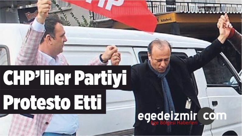 Halay Çekerek Protesto Etti