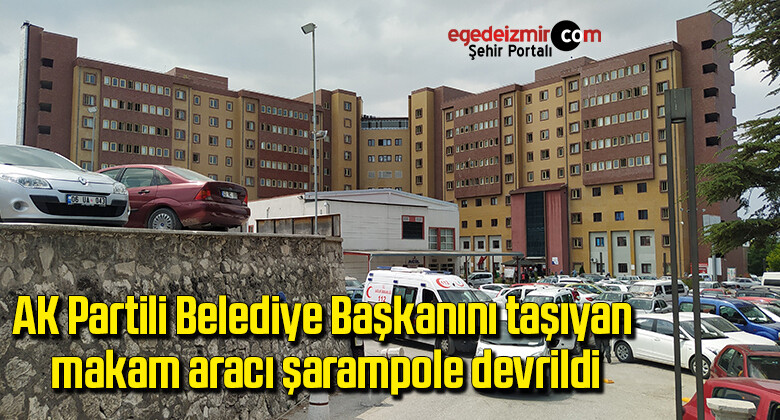 AK Partili Belediye Başkanını taşıyan makam aracı şarampole devrildi