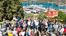 İzmir Sığacık’ta yat limanı protestosu