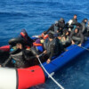 İzmir sularında 5 ‘i çocuk 59 göçmen yakalandı