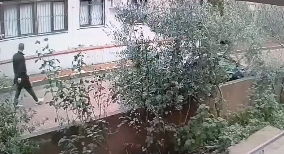 HIRSIZLIKTAN KESİNLEŞMİŞ 46 YIL HAPİS KARARI VARDI, POLİSTEN KAÇAMADI
