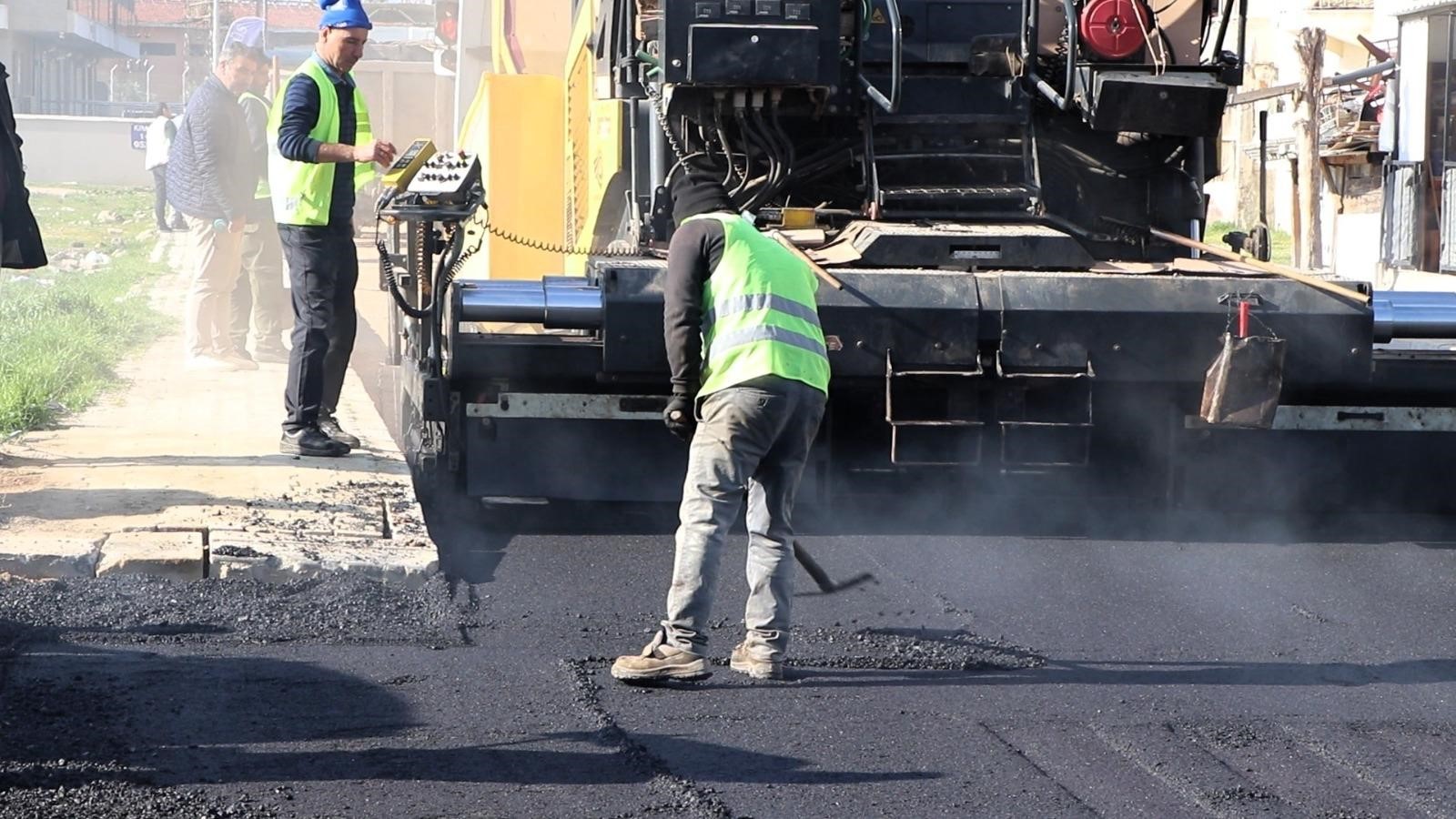 İZMİR'DE HEDEF 1 MİLYON TON ASFALT