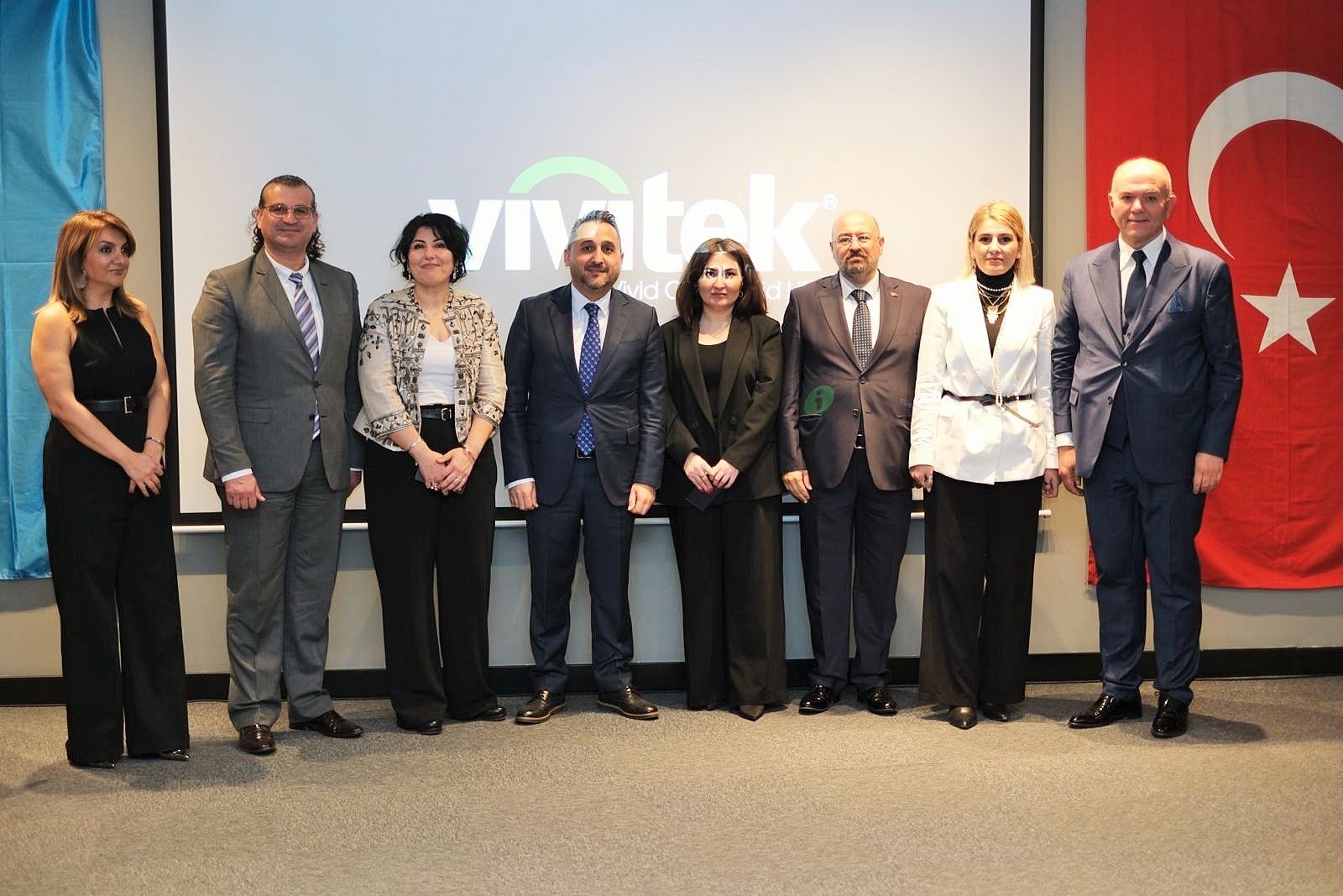 AZERBAYCAN GÖNÜLLÜLERİ, İŞ DÜNYASINDA YENİ FIRSATLAR İÇİN İZMİR'DE
