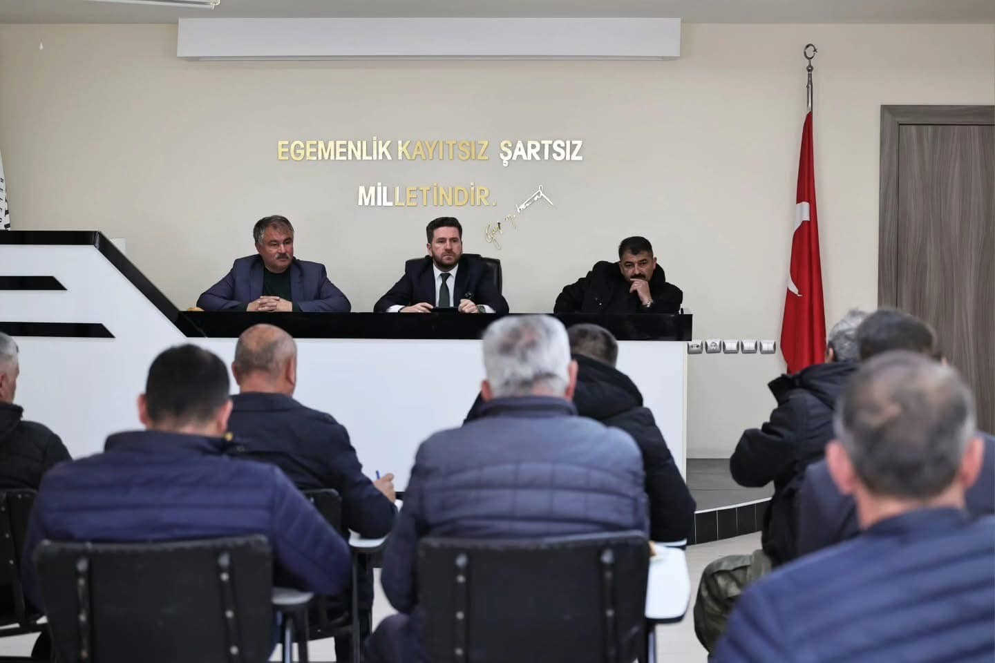 BAŞKANLAR TÜTÜN ÜRETİCİLERİYLE BİR ARAYA GELDİ
