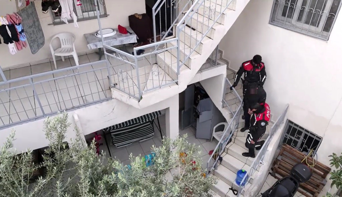 ARANAN ŞAHISLAR ŞAFAK OPERASYONUYLA YAKALANDI
