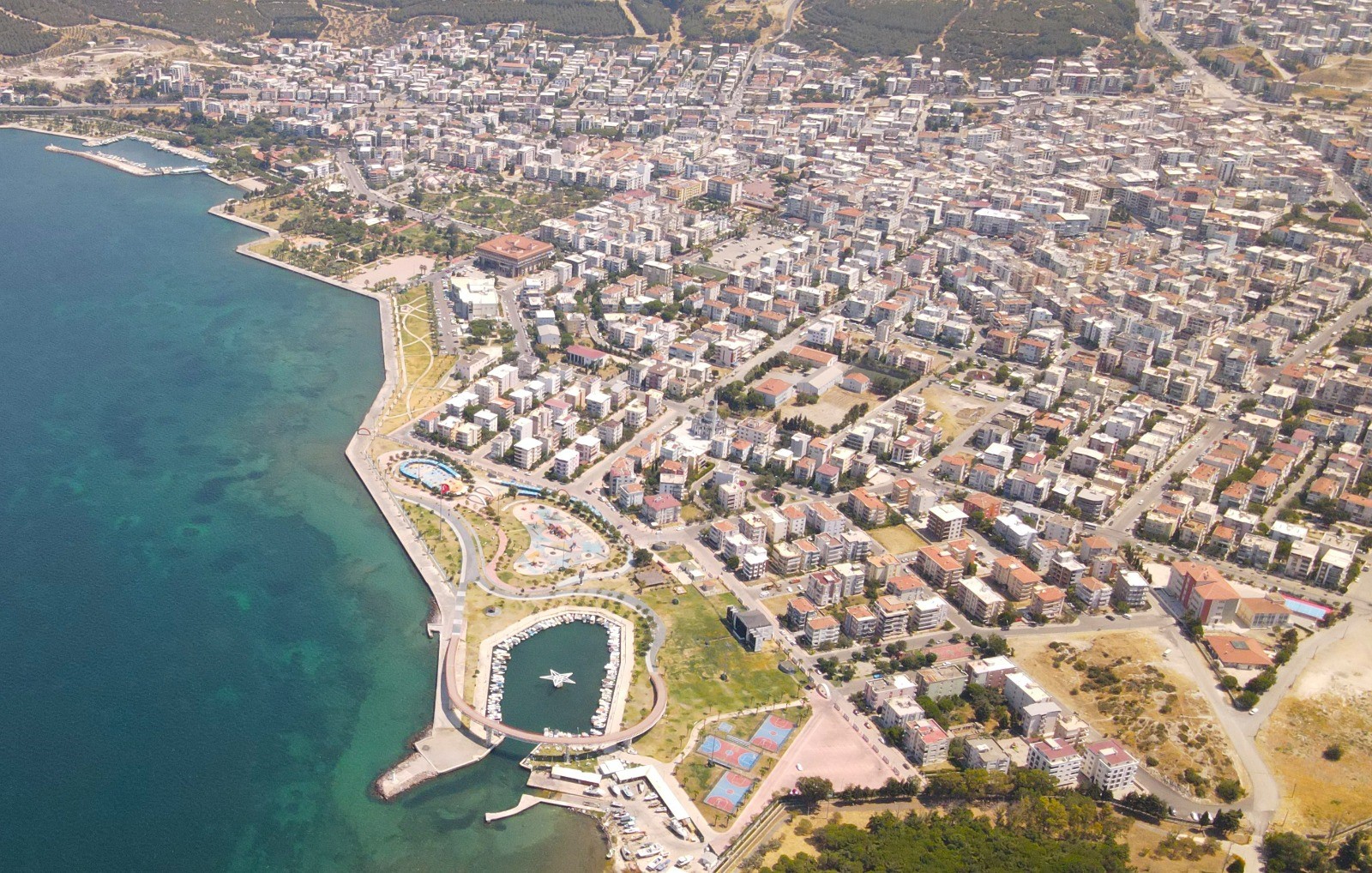 İZMİR'DE KONUT SATIŞLARINDA YÜZDE 17,2'LİK ARTIŞ