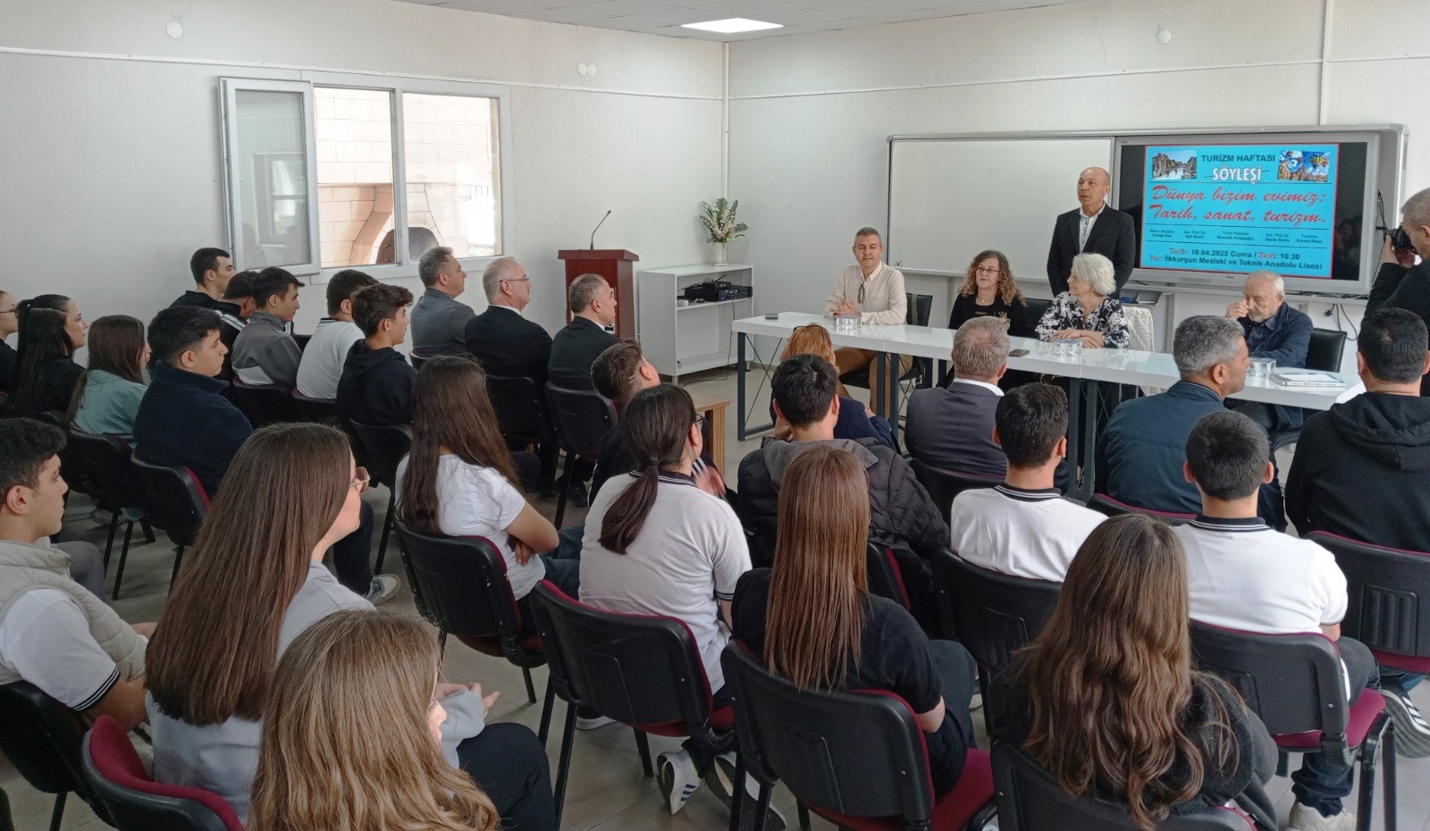 ARKEOLOJİ PROFESÖRÜ VELİ SEVİN: "BELKİ DE HAZRETİ MERYEM'İN MEZARI BU KENTLERİN SINIRLARI İÇİNDE"