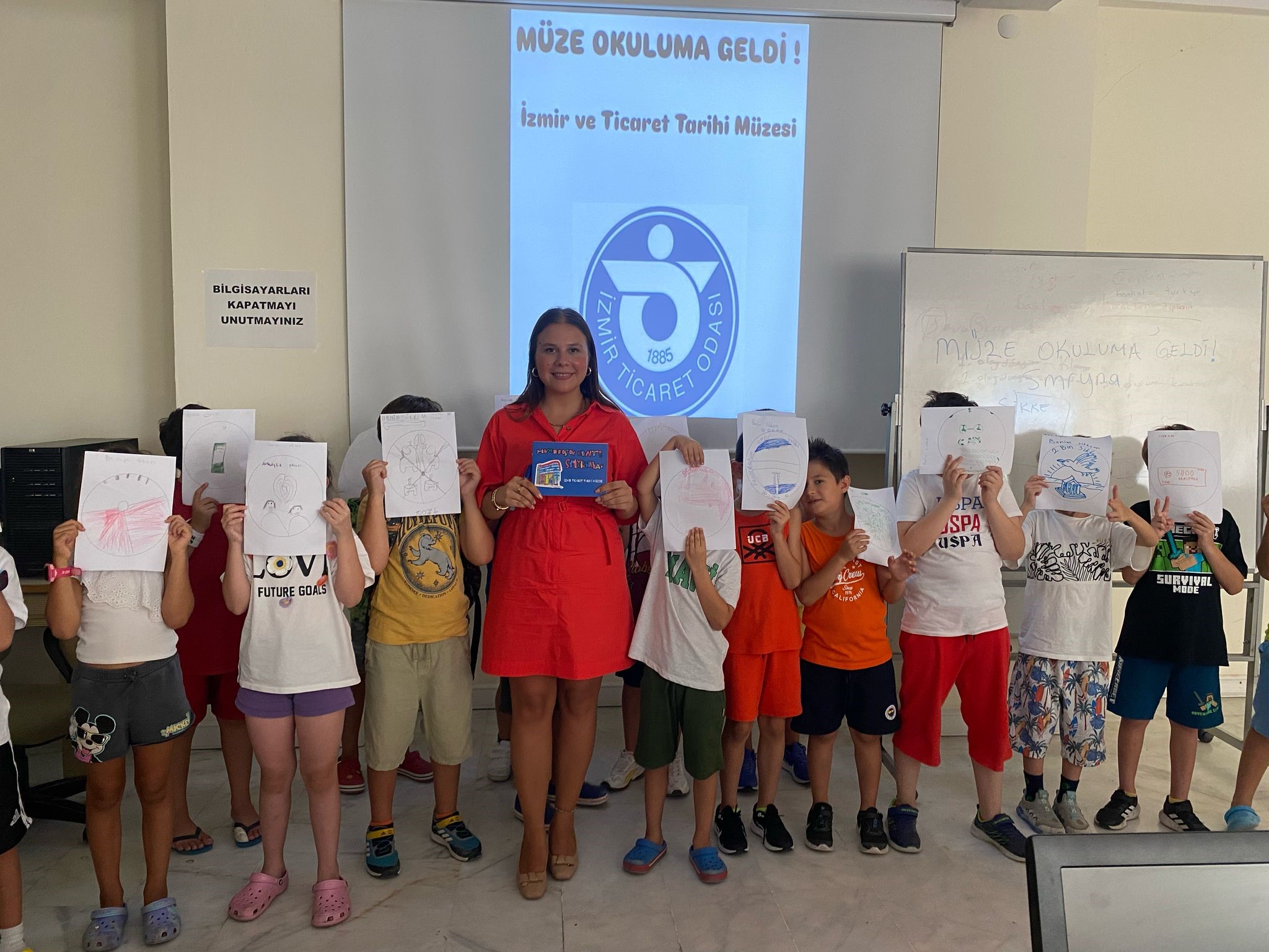 'MÜZE' OKULLARA GİTTİ, TİCARET TARİHİNİ ANLATTI