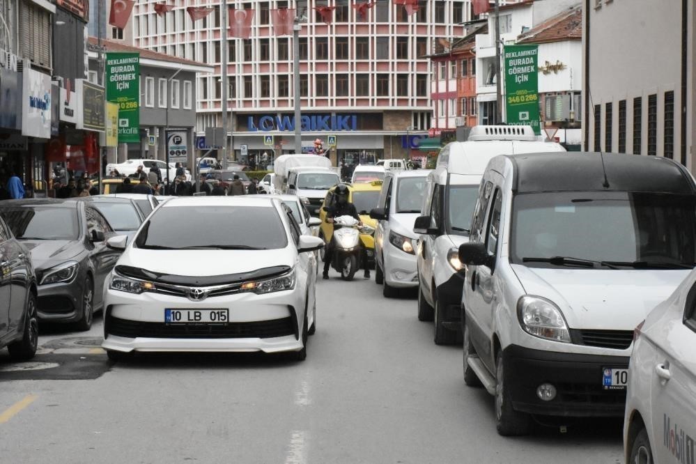 BALIKESİR'DE TRAFİĞE KAYITLI ARAÇ SAYISI 665 BİN 469'A YÜKSELDİ