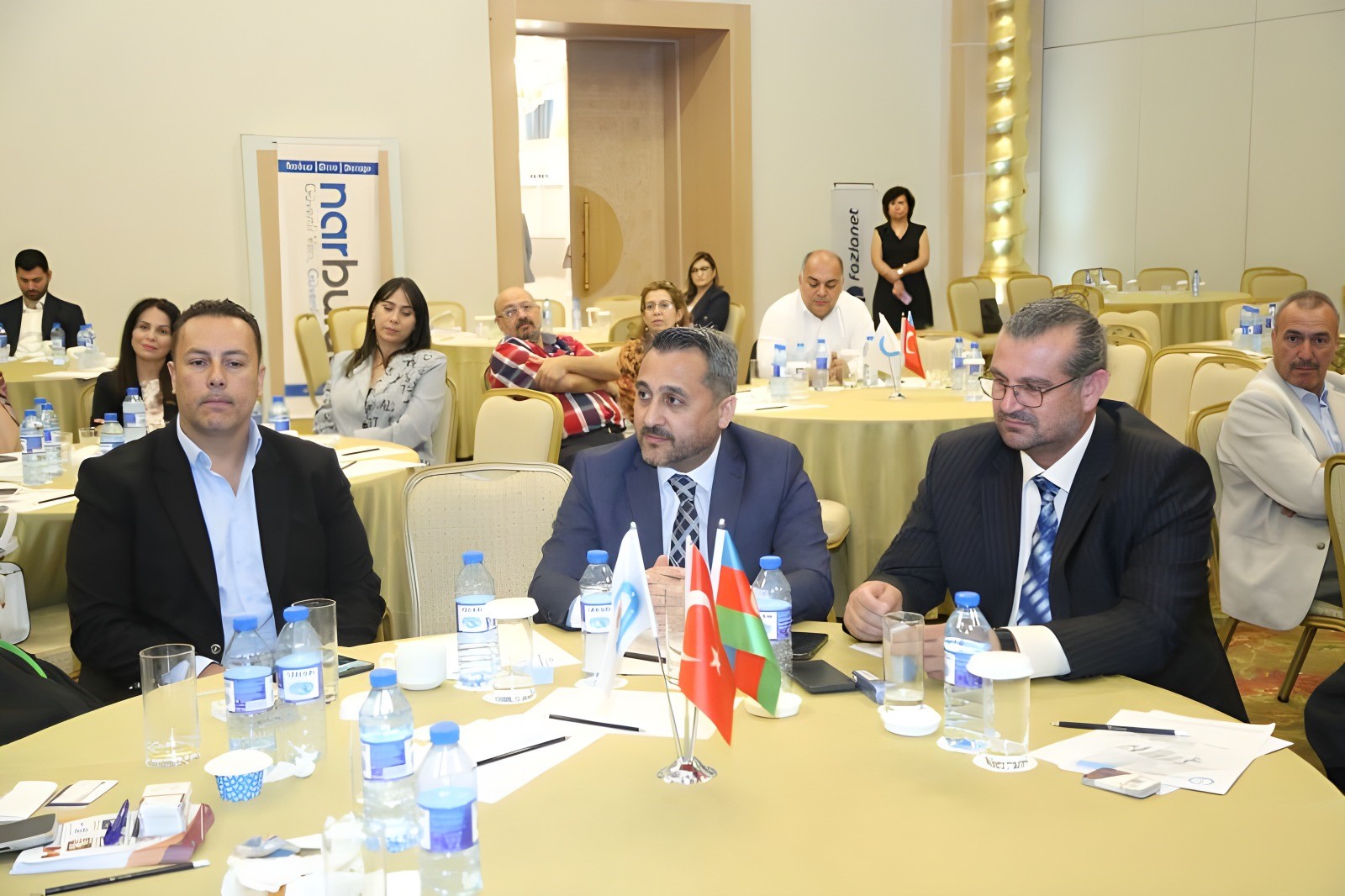 İZAZDER'DEN, BAKÜ'DE STRATEJİK EKONOMİK İŞ BİRLİĞİ BULUŞMASI