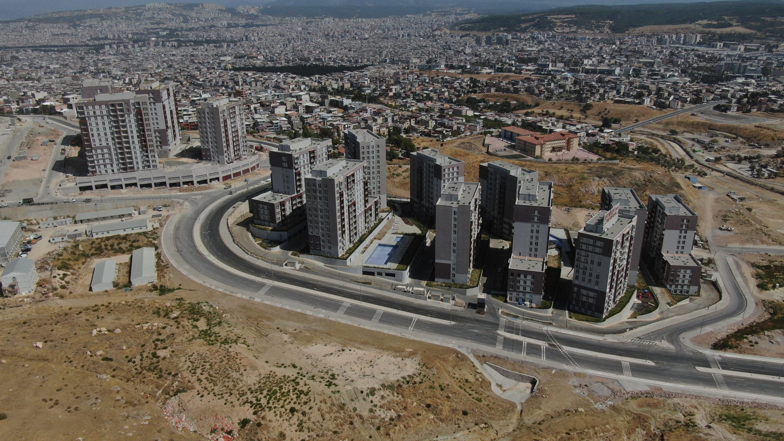 İZMİR'DE VATANDAŞLAR KONUT ALIMI İÇİN 20 YAŞ ÜZERİ DAİRELERE YÖNELİYOR İZMİR'DE SIFIR DAİRELERE TALEP AZ