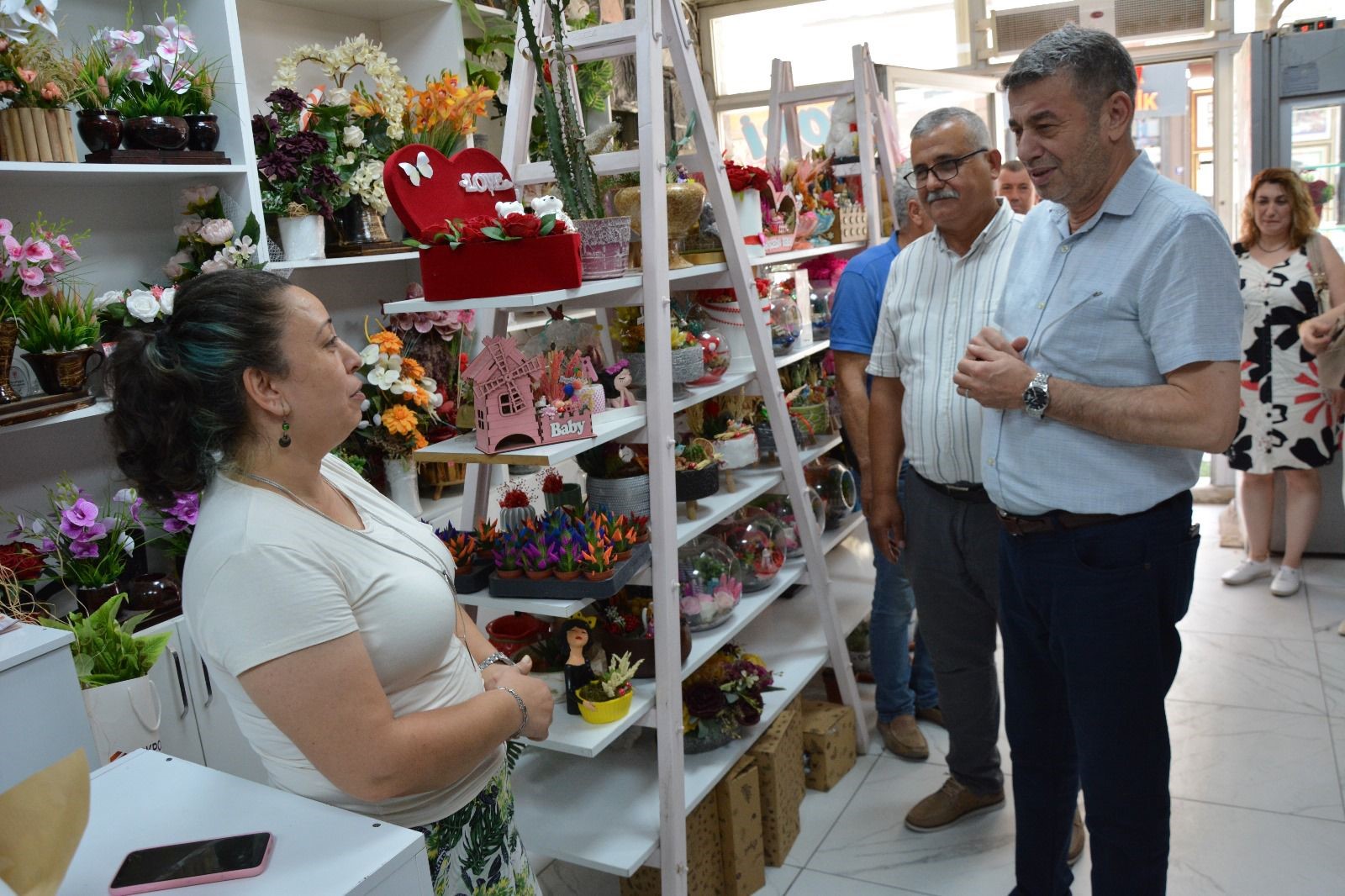 BAŞKAN KÜNKCÜ, GERMENCİK'TE GÖNÜLLERİ KAZANDI