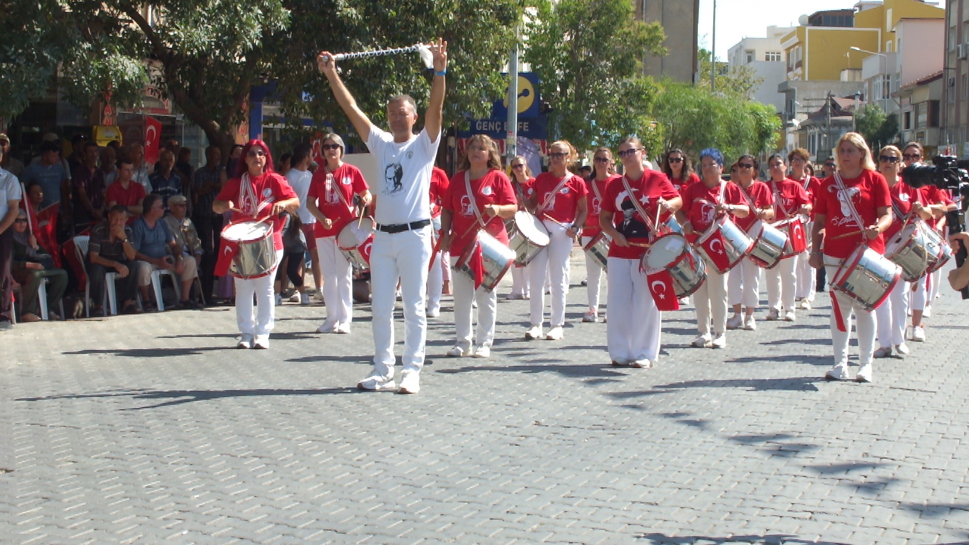 BALIKESİR'DE HALK BANDOSU TÖRENLERE RENK KATTI