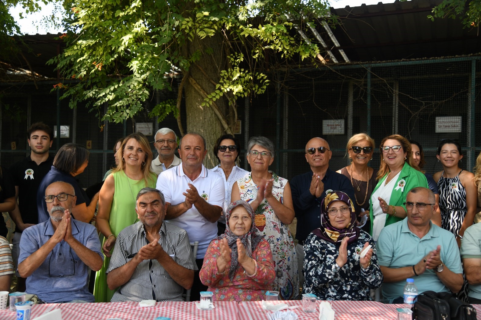 YUNUSEMRE'DEN "UNUTANLARI UNUTMA" PİKNİĞİ