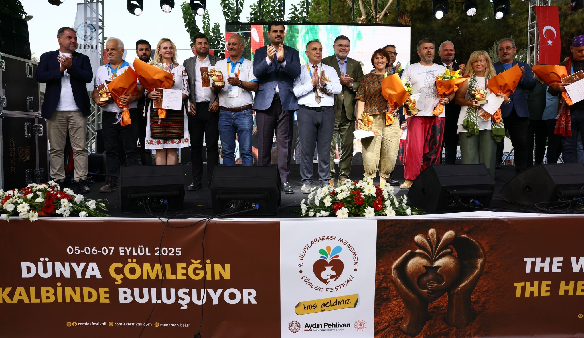 MENEMEN BELEDİYESİ ULUSLARASI ÇÖMLEK FESTİVALİ'NE MUHTEŞEM FİNAL