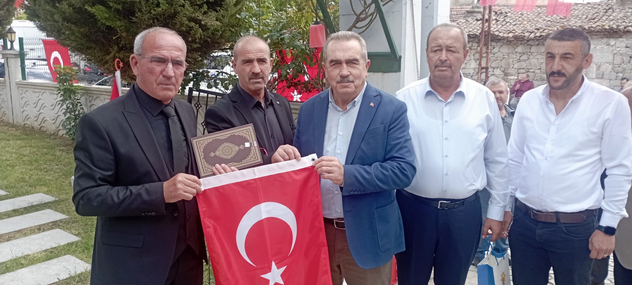 BERGAMALI ŞEHİT ASTSUBAY ÖMER YİĞİT ULUS, DUALARLA ANILDI