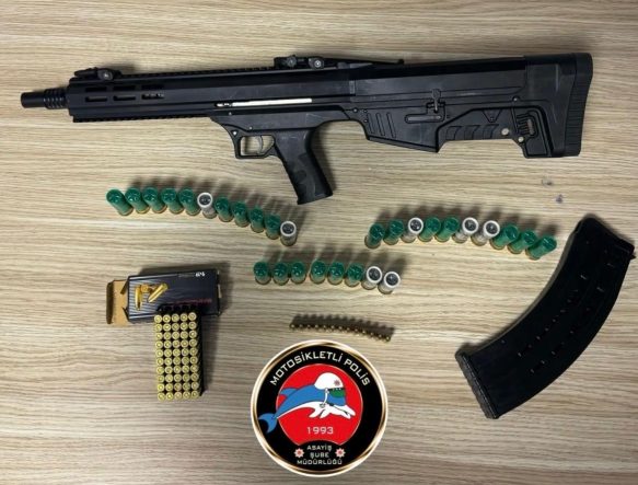 İZMİR'DE POLİS SON BİR HAFTALIK DENETİM RAPORUNU AÇIKLADI