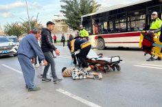 BELEDİYE OTOBÜSÜNÜN ÇARPTIĞI KADIN AĞIR YARALANDI