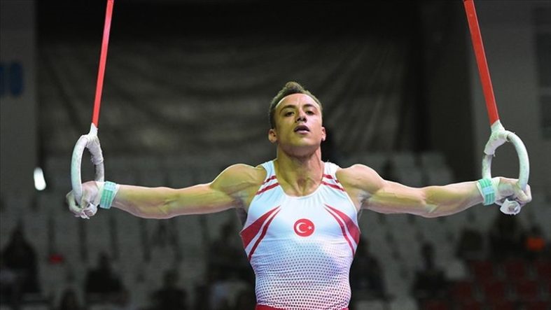 EÜ MEZUNU MİLLİ CİMNASTİKÇİ ADEM ASİL, DÜNYA 2'NCİSİ OLDU