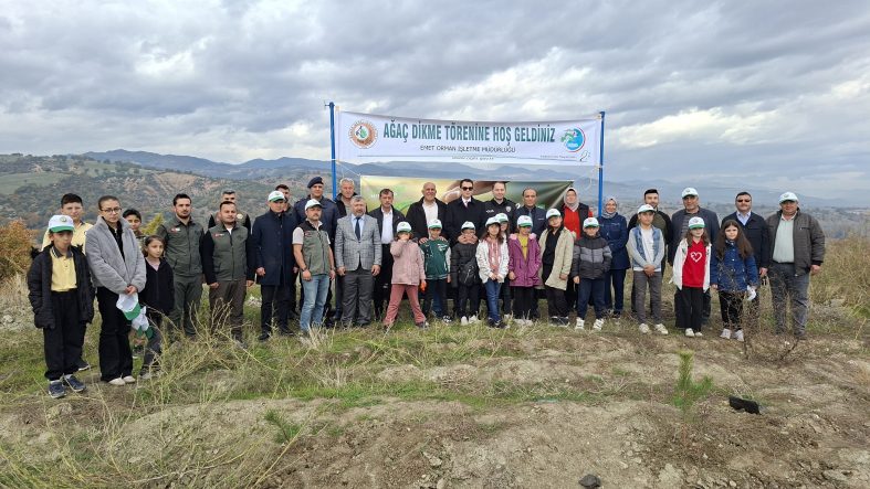 HİSARCIK'TA MİLLİ AĞAÇLANDIRMA GÜNÜNDE 150 FİDAN TOPRAKLA BULUŞTU