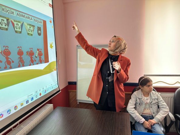 KÜTAHYA BELEDİYESİ'NDEN ÖZEL ÖĞRENCİLERE SIFIR ATIK EĞİTİMİ