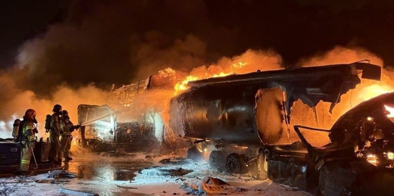 GÜNEY KORE'DE 13 ARAÇLIK ZİNCİRLEME KAZA: 2 ÖLÜ, 4 YARALI