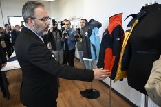 DTS TASARIM MERKEZİ TÜRKİYE'NİN TASARIM VİZYONUNA KATKI SAĞLAYACAK DERİ TEKSTİL VE SERAMİK TASARIM UYGULAMA VE ARAŞTIRMA MERKEZİNİN YENİ BİNASI AÇILDI