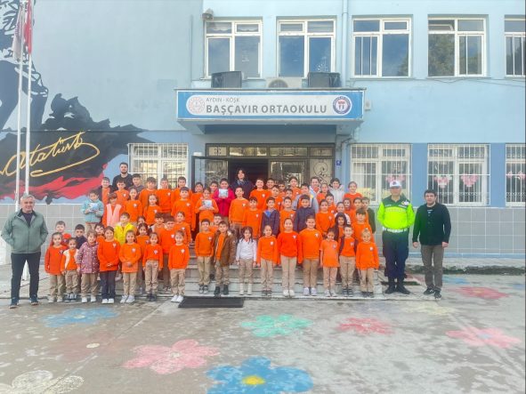 KÖŞK'TE 70 ÖĞRENCİ TRAFİK DEDEKTİFİ OLDU