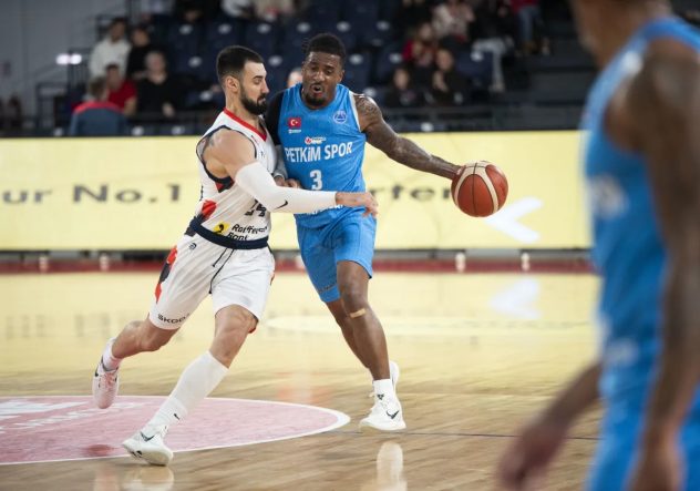 FIBA AVRUPA KUPASI: CSM ORADEA: 77 - ALİAĞA PETKİMSPOR: 71