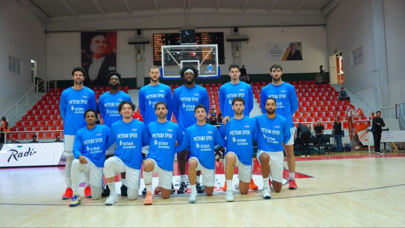 ALİAĞA PETKİMSPOR LİGDE GALİBİYETE HASRET