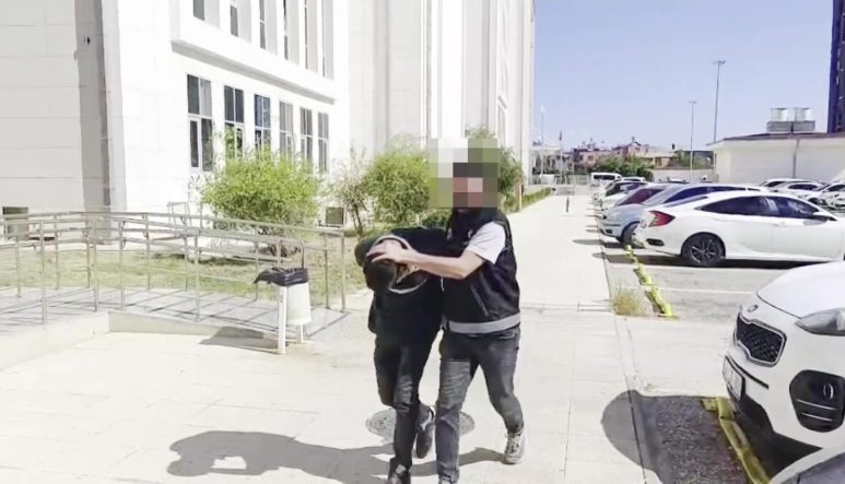 ADANA'DA 39 FİRARİ UYUŞTURUCU SATICISI YAKALANDI