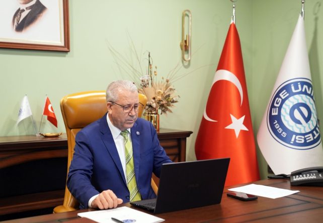 PROF. DR. BUDAK: "İZMİR KÖRFEZİ, ŞEHRİMİZİN EN DEĞERLİ DOĞAL MİRASIDIR"