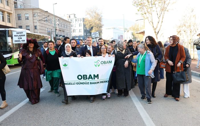 OSMANGAZİ'DE ENGELLİ BİREYLER FARKINDALIK İÇİN YÜRÜDÜ
