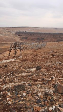 GAZİANTEP'TE ELEKTRİK DİREĞİ HIRSIZLIĞI TEKRARLANDI: 2 AYDA 3.4 MİLYON TL'LİK ZARAR GAZİANTEP'TE ELEKTRİK ALTYAPISINA SABOTAJ: 3 DİREK DAHA DEVRİLDİ, ŞÜPHELİLER ARACI BIRAKIP KAÇTI