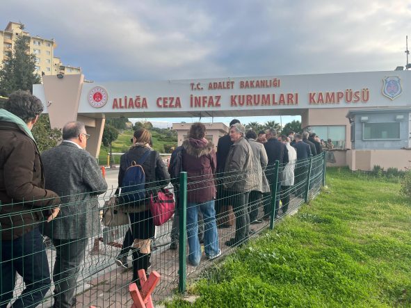 İZBETON KOOPERATİF DAVASINDA 3'ÜNCÜ DURUŞMA BAŞLADI