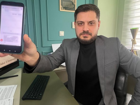 İZMİRLİ AVUKAT, DOLANDIRICILIK ŞEBEKESİNİN KURBANI OLDU HUKUK BÜROSUNUN ADINI KULLANDILAR, YÜZLERCE KİŞİYİ DOLANDIRDILAR