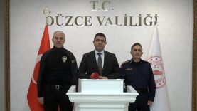 VALİ ASLAN "FİRARİ SUÇLULAR SOKAKLARDA GEZMEYECEK" DÜZCE'DE ASAYİŞ OLAYLARI YÜZDE 10 AZALDI KİŞİYE KARŞI İŞLENEN SUÇLAR BİRİNCİ SIRADA