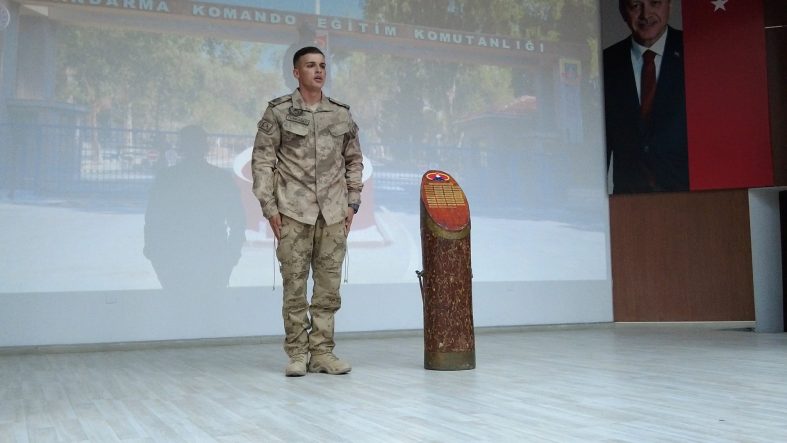 571 GENÇ KOMANDO GÖREVE HAZIR: ORGENERAL ALİ ÇARDAKCI'DAN MEZUNİYET TÖRENİNDE "GÖNÜL COĞRAFYASI" VURGUSU