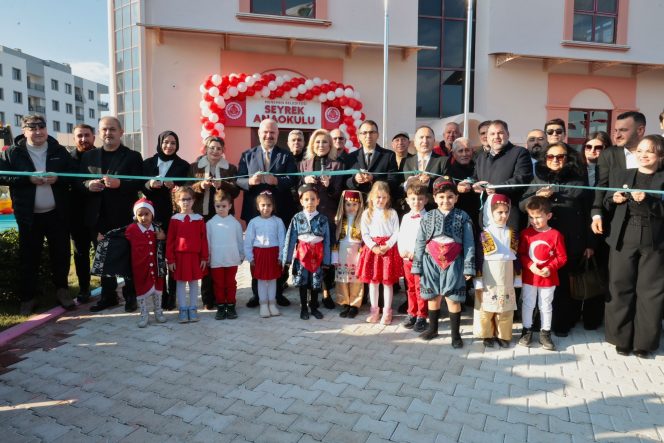 MENEMEN BELEDİYESİ SEYREK ANAOKULU COŞKULU TÖRENLE AÇILDI