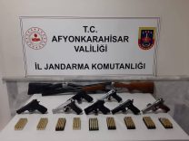 JANDARMADAN RUHSATSIZ SİLAH OPERASYONU