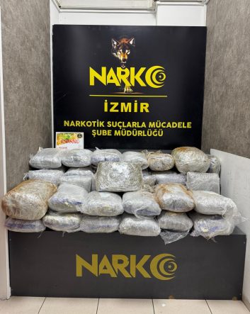 İZMİR'DE UYUŞTURUCU OPERASYONU: 65 KİLO SKUNK ELE GEÇİRİLDİ