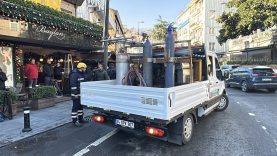 BAYLAN PASTANESİ'NİN KAÇAK KISIMLARI YIKILIYOR