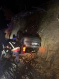 KAZDAĞLARI YOLUNDA OTOMOBİL TAKLA ATTI