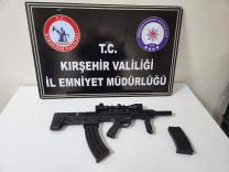 KIRŞEHİR'DE HIRSIZLIK ŞÜPHELİLERİ YAKALANDI