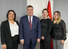 İZMİR ŞOFÖRLER ODASI'NDAN TÜRKİYE'DE BİR İLK: 'KADIN KOMİSYONU' GÖREVE BAŞLADI