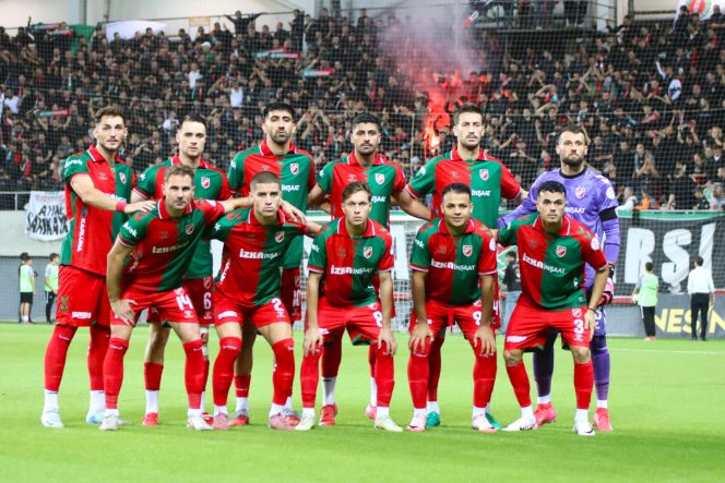 KARŞIYAKA'DA HEDEF ŞAŞTI