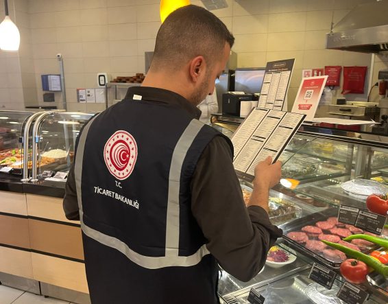 İZMİR'DE RAMAZAN ÖNCESİ FAHİŞ FİYAT DENETİMİ